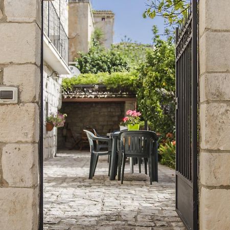 B&B Il Giardino Dei Mandarini Modica Kültér fotó